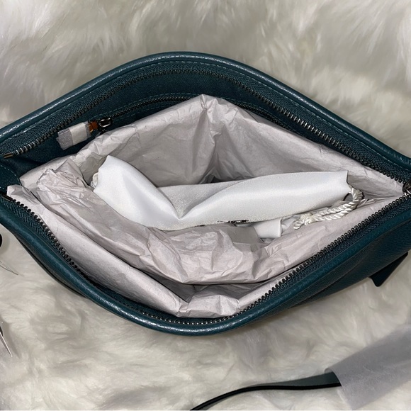 Coach crossbody leather purse New - Picture 9 of 16